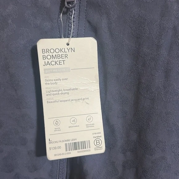 NWT Athleta Brooklyn Bomber Jacket in Leopard Jacquard Print